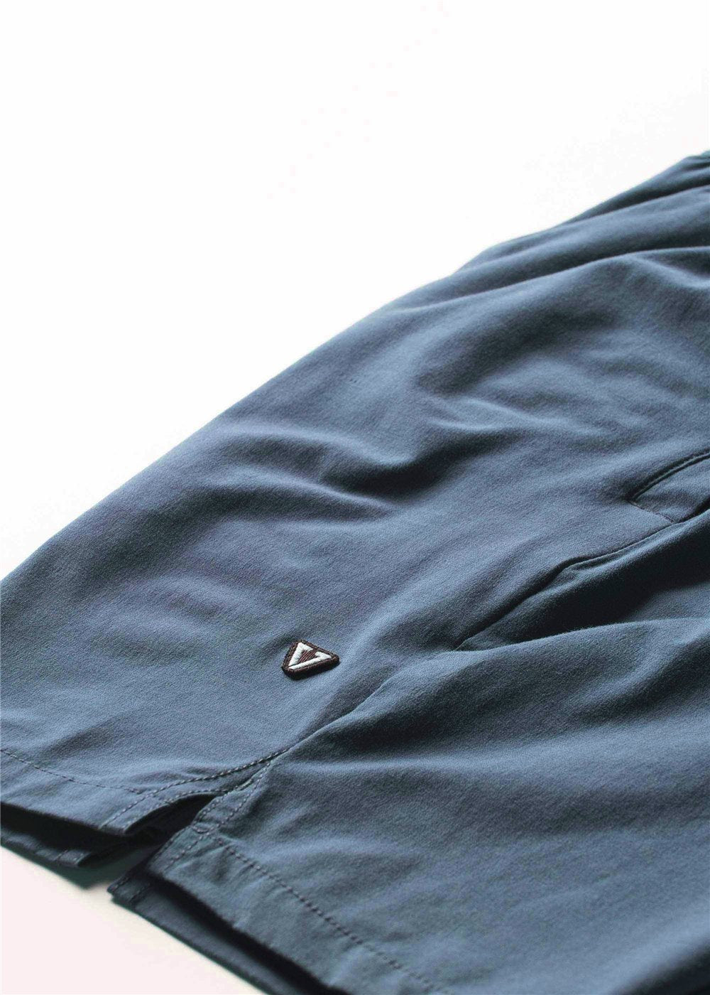 Alto 18" Performance Elastic Walkshort