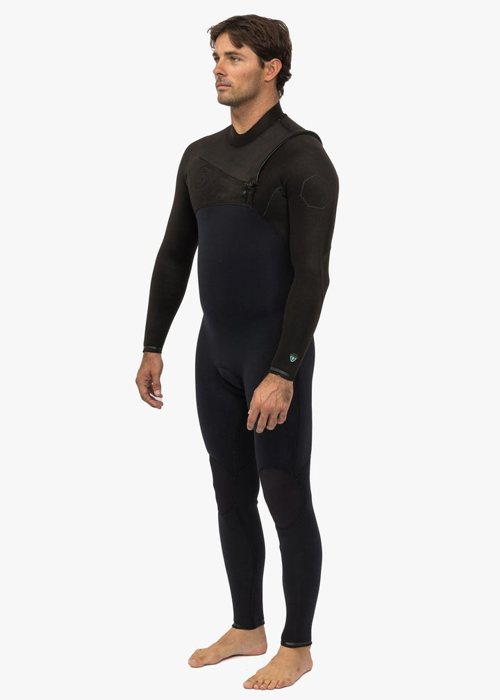 Vissla High Seas II 4-3 Full Chest Zip in Stealth, view 5