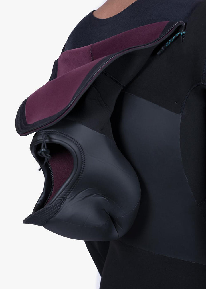 Vissla New Seas 5-4 Hooded V - Zip in Black, view 11